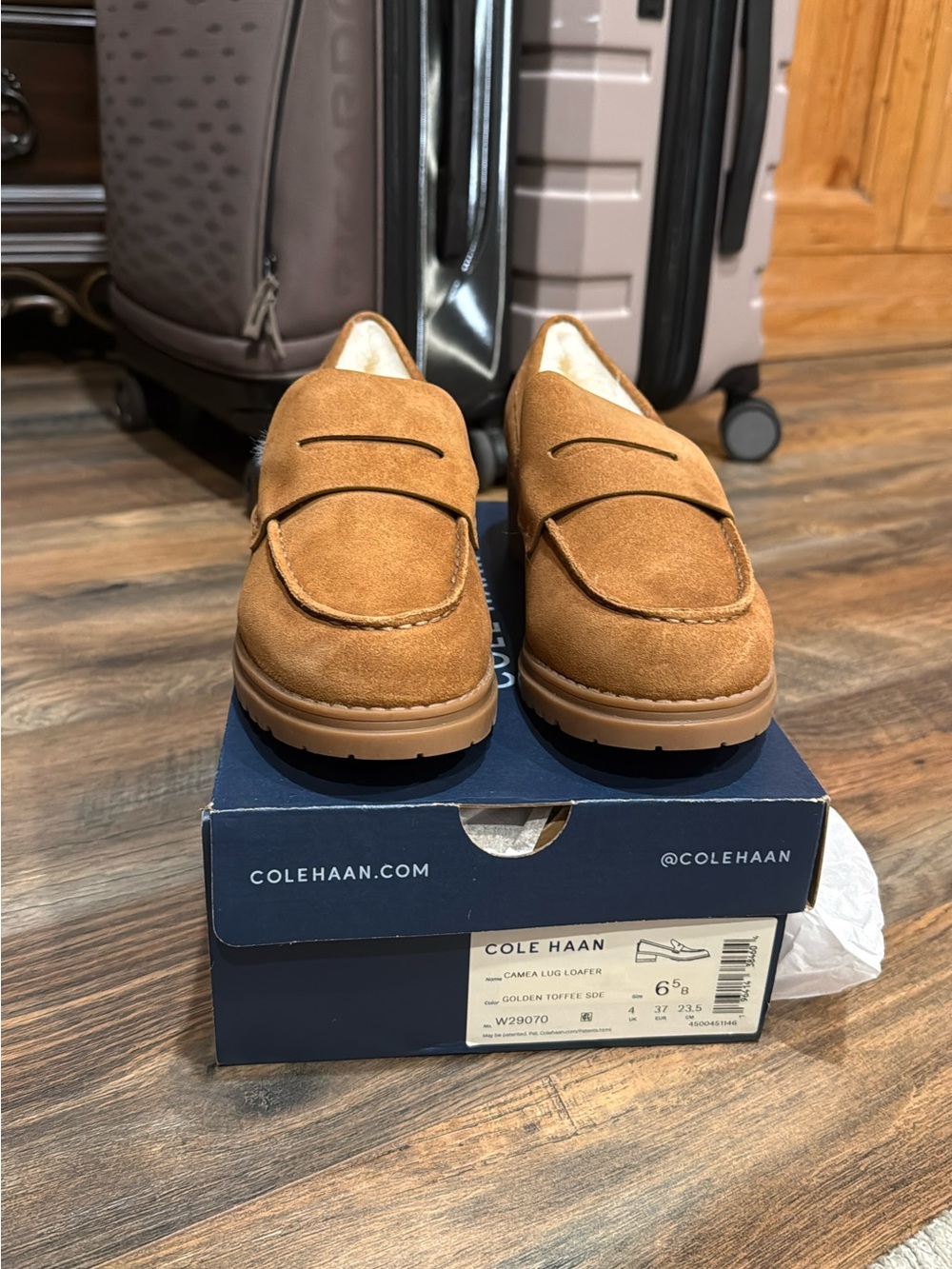 Cole Haan Camea Lug Loafer Women's Size 6.5